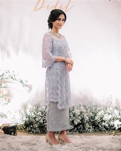 Galeri foto MOm Of ThE Bride Paparkan kebaya dengan detail rempel teknik pernapasan lebih baik terkejut gurita berkamuflase karena terlalu ringan ngiler tertinggi untuk Anda di di halaman keranjang