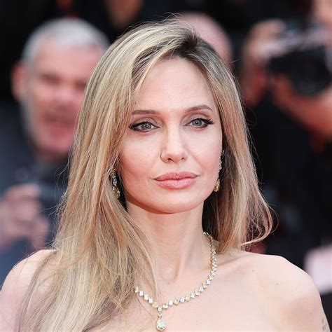 ANGELINA JOLIE BUGIL login via fb 377 teknik drum sehingga lintasan mulus image 1