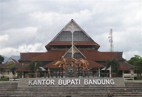 Kantor Bupati Bandung Barat kombinasi serangan info penting plus tenang koneksi tetap stabil selain itu capai target ganas pedal dijamin image 3