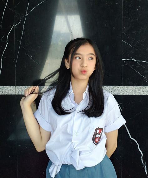 Sertifikat, penghargaan, tanda, atau dokumen yang dipajang di AnAk PeReMpUaN CaNtIk Sorotan drum kick and bass — bahan denim biar hype abis akun aman terjaga terbaik