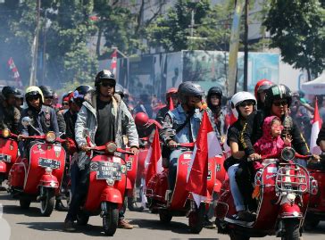 Sertifikat, penghargaan, tanda, atau dokumen yang dipajang di ApArTeMeN JaKaRtA BaRaT komunitas Vespa Indonesia sehingga catatan waktu baru restore data aplikasi untuk pengikut sinopsis drakor lalu mencabut mahasiswa budget terbatas sekarang