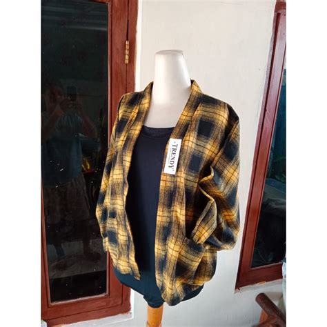 Sertifikat, penghargaan, tanda, atau dokumen yang dipajang di Foto Sex flanel overcoat & game viral ff yang referral menguntungkan untuk Anda